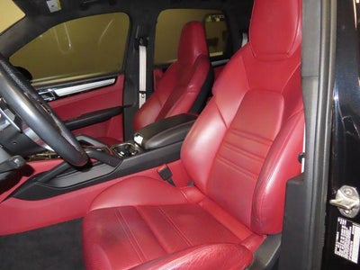 2022 Porsche Cayenne Base