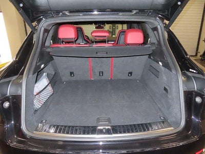 2022 Porsche Cayenne Base
