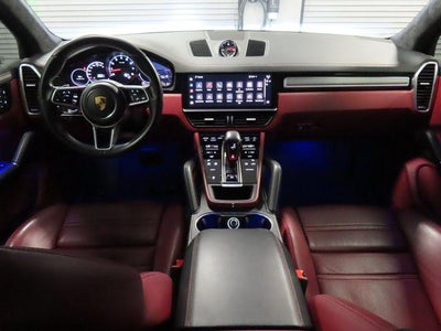 2022 Porsche Cayenne Base
