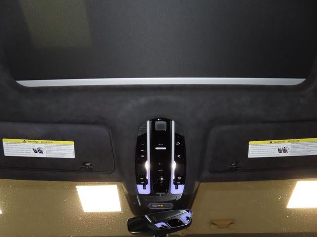 2022 Porsche Cayenne Base