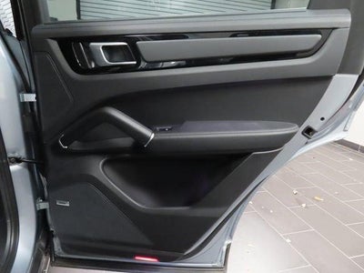 2022 Porsche Cayenne S