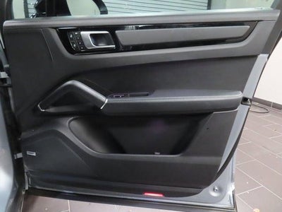 2022 Porsche Cayenne S