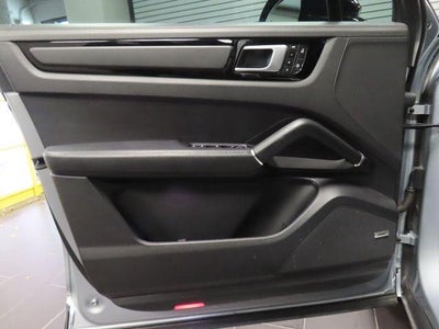 2022 Porsche Cayenne S