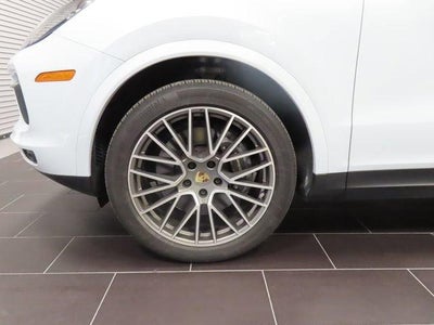 2023 Porsche Cayenne Base