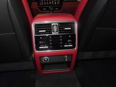 2023 Porsche Cayenne Base