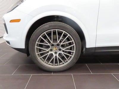 2023 Porsche Cayenne Base