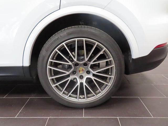 2023 Porsche Cayenne Base