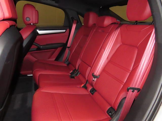 2023 Porsche Cayenne Base