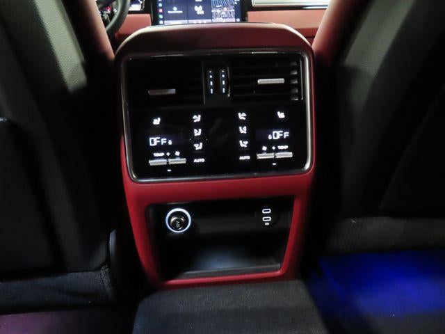 2023 Porsche Cayenne Base