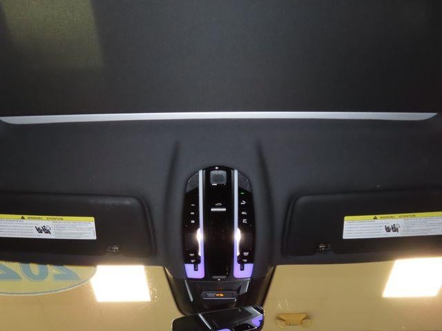 2023 Porsche Cayenne Base