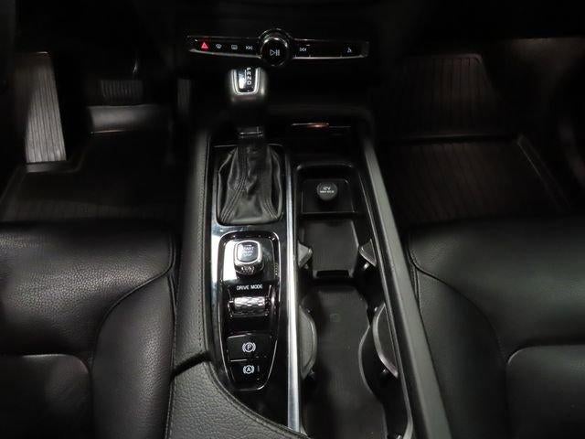 2020 Volvo XC90 Momentum