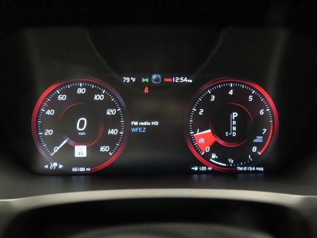 2020 Volvo XC90 Momentum