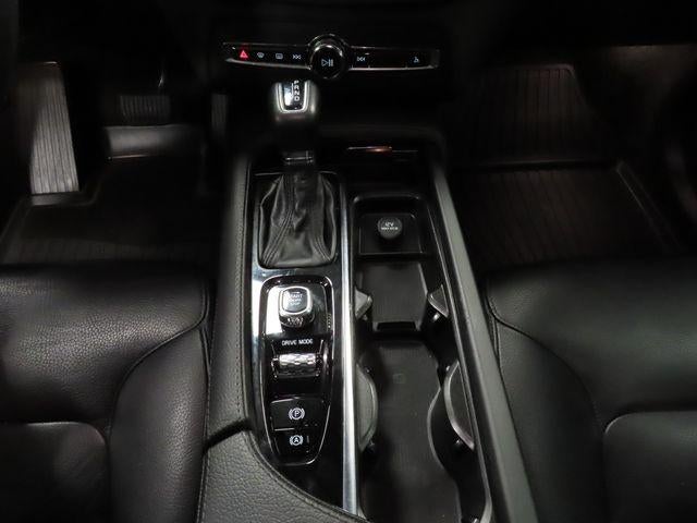 2020 Volvo XC90 Momentum