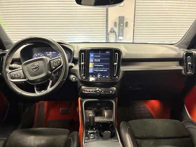 2019 Volvo XC40 R-Design
