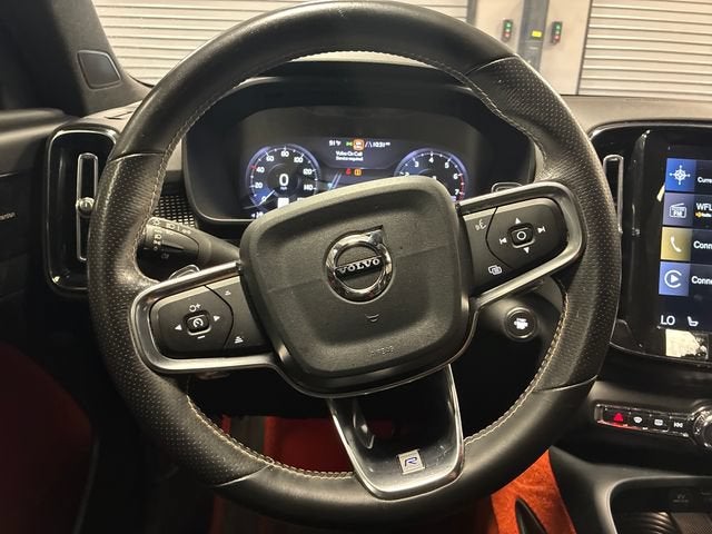 2019 Volvo XC40 R-Design