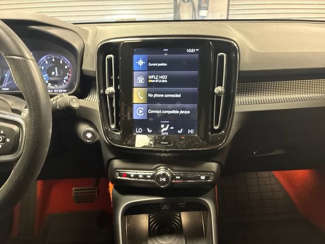 2019 Volvo XC40 R-Design