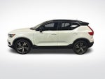 2019 Volvo XC40 R-Design