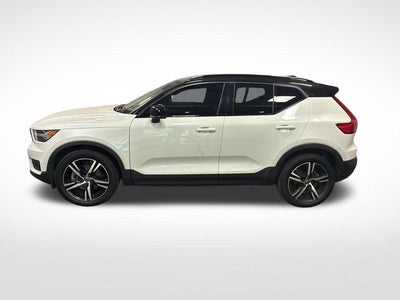 2019 Volvo XC40 R-Design