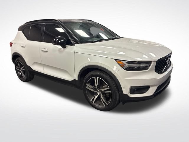 2019 Volvo XC40 R-Design