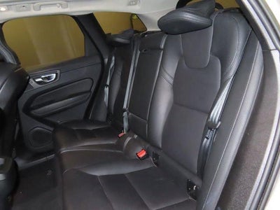 2023 Volvo XC60 Plus Bright Theme