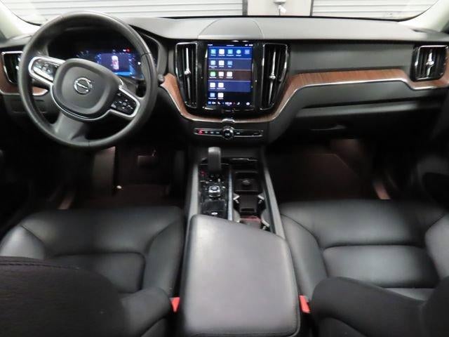 2023 Volvo XC60 Plus Bright Theme