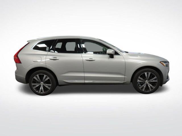 2023 Volvo XC60 Plus Bright Theme