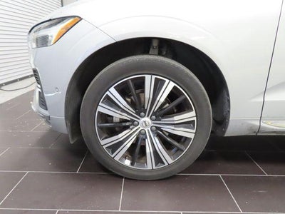 2023 Volvo XC60 Plus Bright Theme