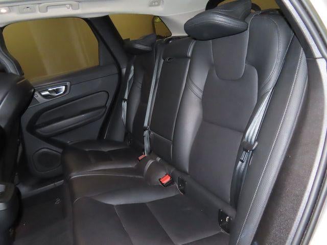 2023 Volvo XC60 Plus Bright Theme