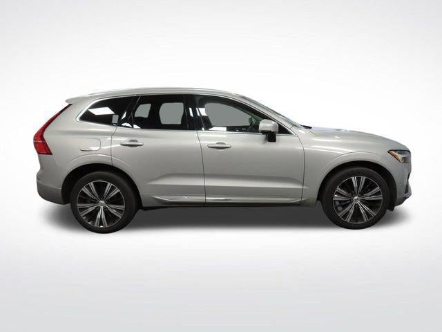 2023 Volvo XC60 Plus Bright Theme