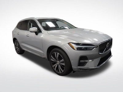 2023 Volvo XC60 Plus Bright Theme