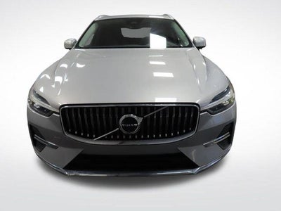 2023 Volvo XC60 Plus Bright Theme